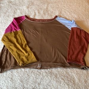 Free People oversized long sleeve top. Size small. Multicoloured